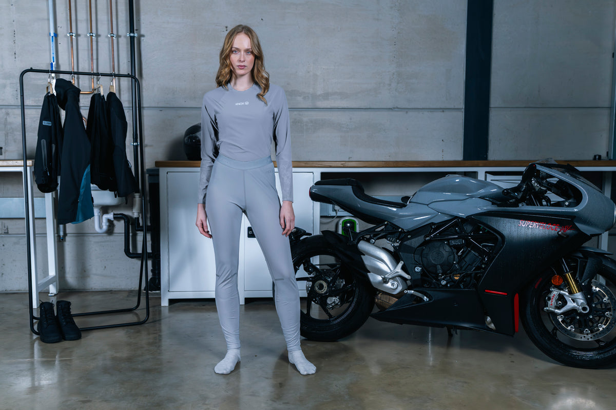 Knox Dual Active Women's Base Layer - Grey lifestyle