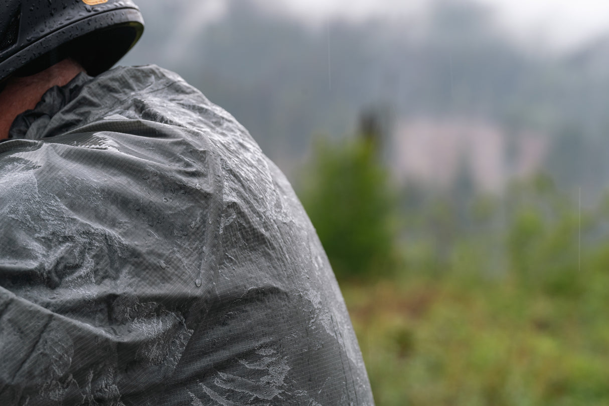 Knox Men's Tor Armoured Shirt & Waterproof Shell