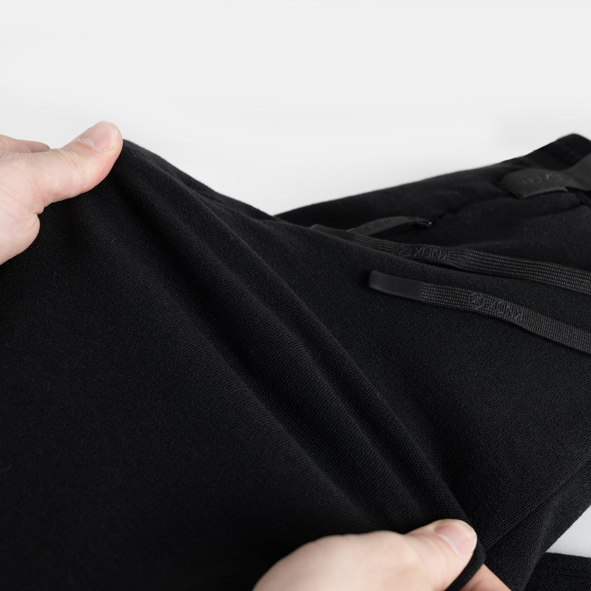 Knox Unisex Shield Jogging Bottoms