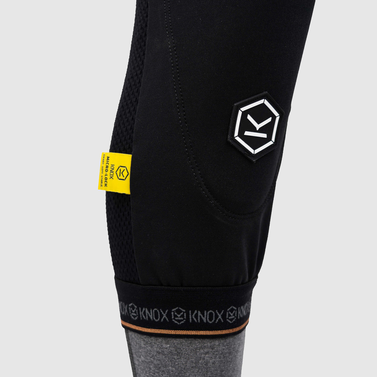Knox Action Pro Knee Guard