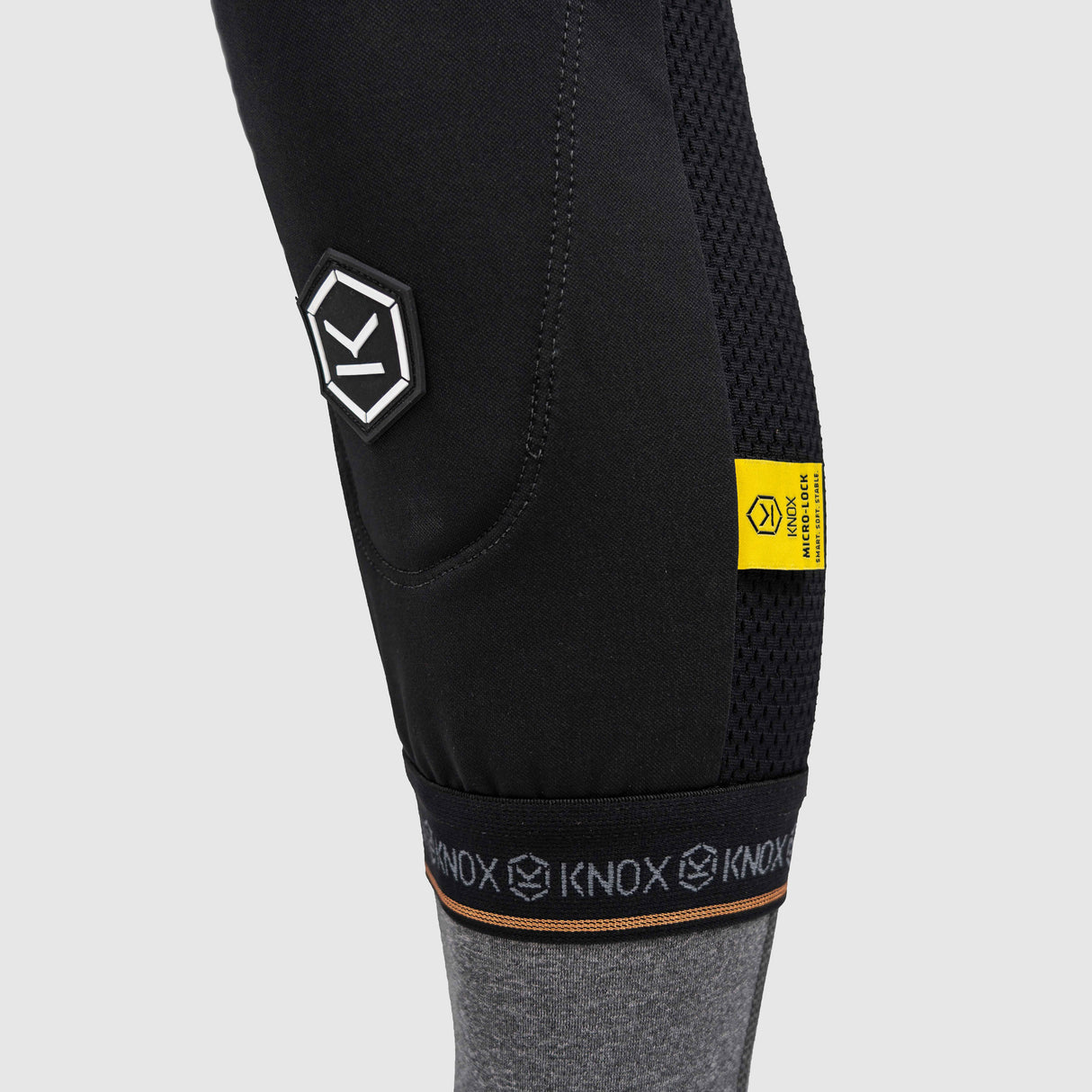 Knox Action Pro Knee Guard