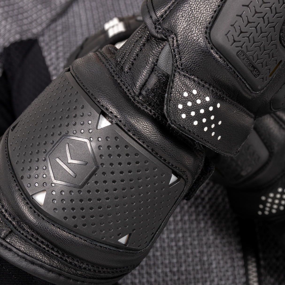 Knox Oulton MK2 Gloves